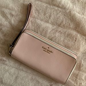Gently used condition pink Kate spade wallet